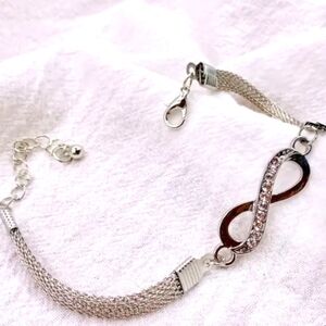 Infinity Bracelet ( NEW)